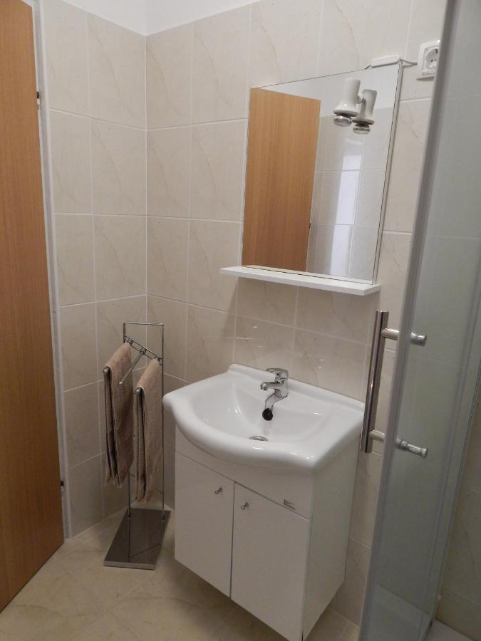 Apartment Jelena Fažana Zewnętrze zdjęcie